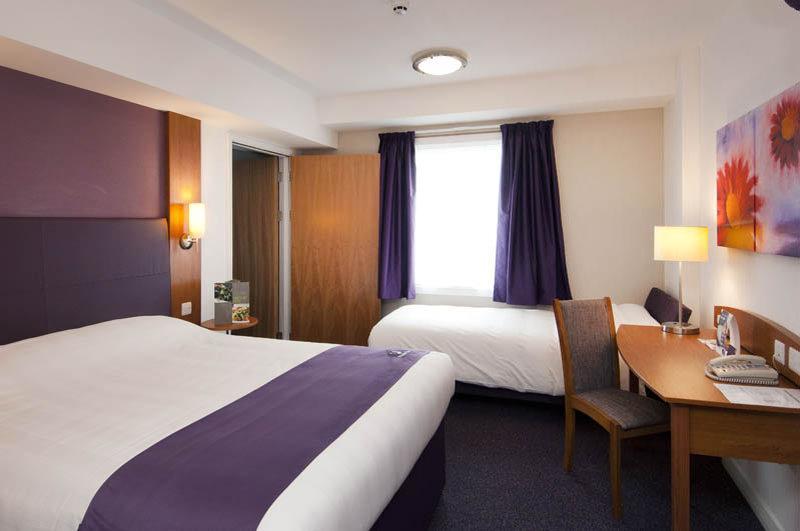 Premier Inn Coventry East Extérieur photo